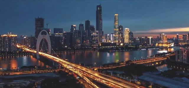 广东4个由镇升格的地级市，1市GDP超万亿，1市人口仅有257万