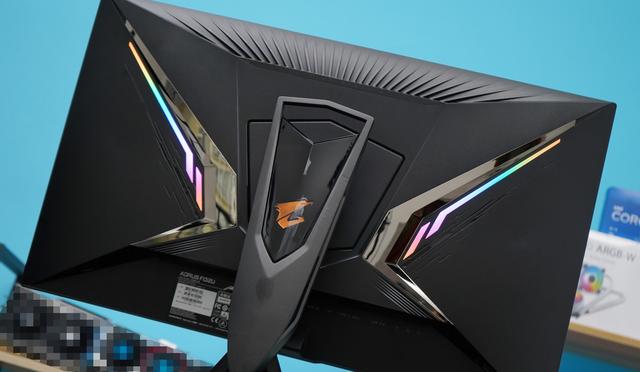 技嘉AORUS FI32U電競顯示器評測：4K+144Hz的高分高刷屏