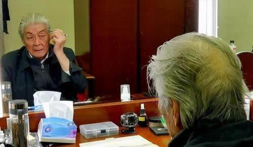 5年前，83岁老太喂智障儿子60粒安眠药，法庭上称：我实在养不动