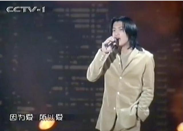 谢霆锋与王菲：80后爱上60后，爱情跨越20年，孩子分别扔给前任