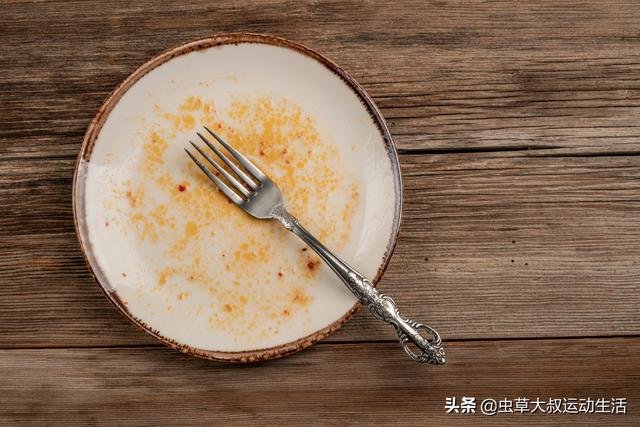 饭后你仍然可能饿的原因