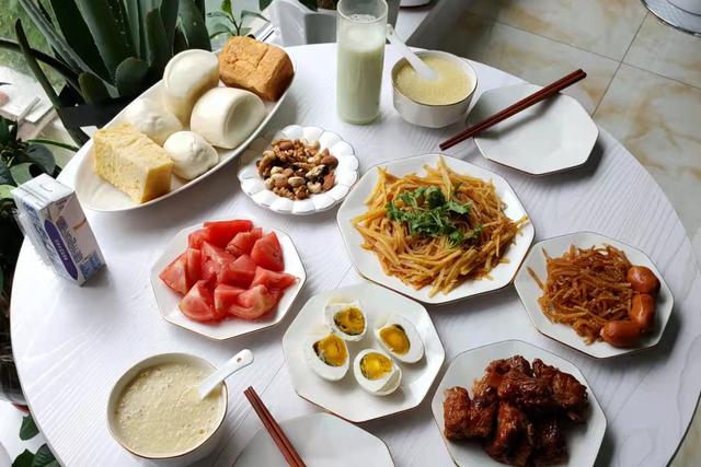 你知道健康的“四大基石”之首是什么吗？