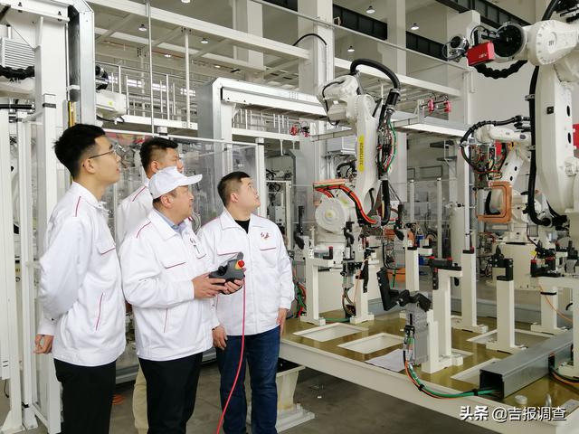 四平职业学院机械展