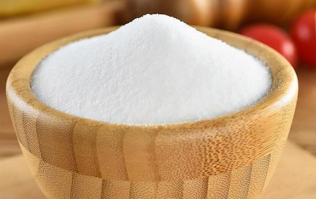 为什么患高血压的人越来越多？改掉这个喝水习惯，身体会感谢你