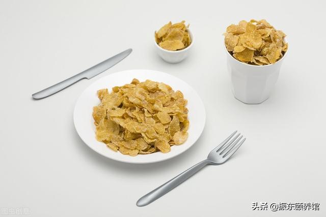 心脏不好的人，吃饭要注意这4点