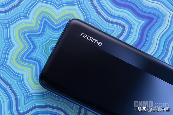 realme真我V5全面评测：当代年轻人的“奥利给”之选-第2张图片-9158手机教程网