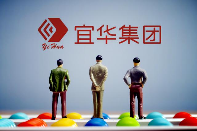 “潮汕本钱教父”坠落:身家仅存57亿,身世木匠,是贾跃亭同学2015 作者:admin 帖子ID:16467 “潮汕本钱教父”坠落:身家仅存57亿,身世木匠,是贾跃亭同学2015 作者:admin 帖子ID:16467