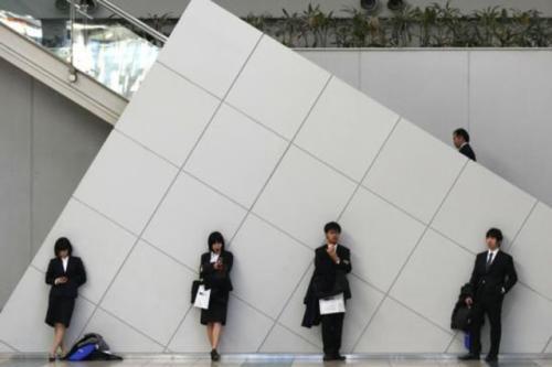 大学课程设置老化，教学内容陈旧，我国新兴产业将面临“人才荒”