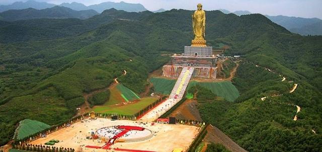 中国最高、最大的佛像，比美国的自由女神还高出了15米
