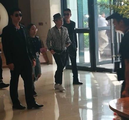 鹿晗为什么退出跑男（鹿晗为什么退出跑男原因）