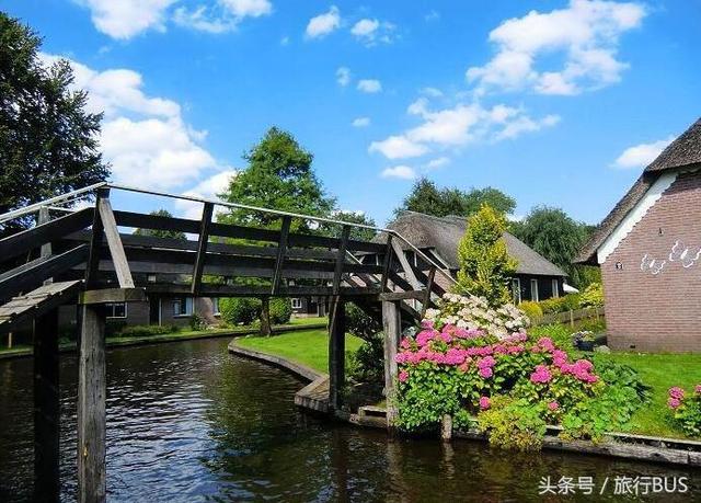 荷蘭移民騙局羊角村這個小鎮700年來不修公路不買汽中國版的羊角村