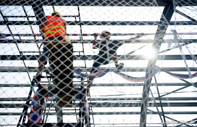 建精品工程展铁军雄风