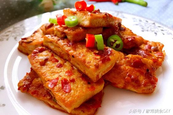 川辣紅燒豆腐，香辣可口，超級下飯，幾分鍾就搞定，好吃又好做 美食頻道 第1张