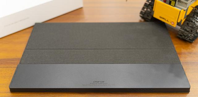 極致便攜的15.6寸4K高清便攜顯示器，CForce CF011X Pro4