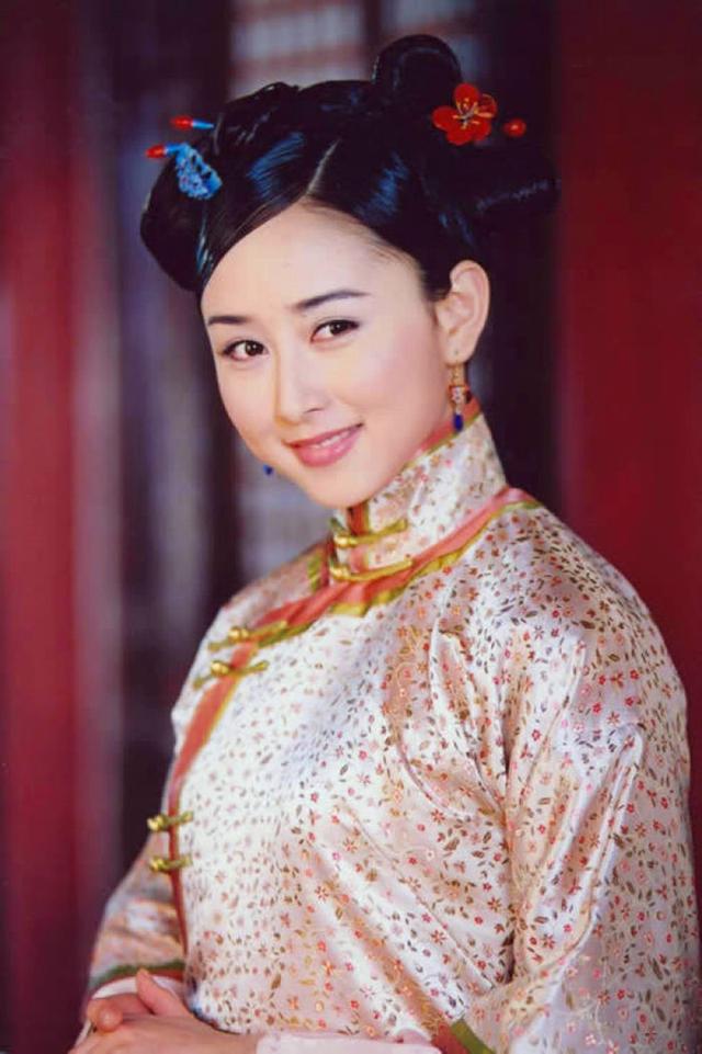 曾黎和胡静谁是校花曾黎和胡静谁更漂亮