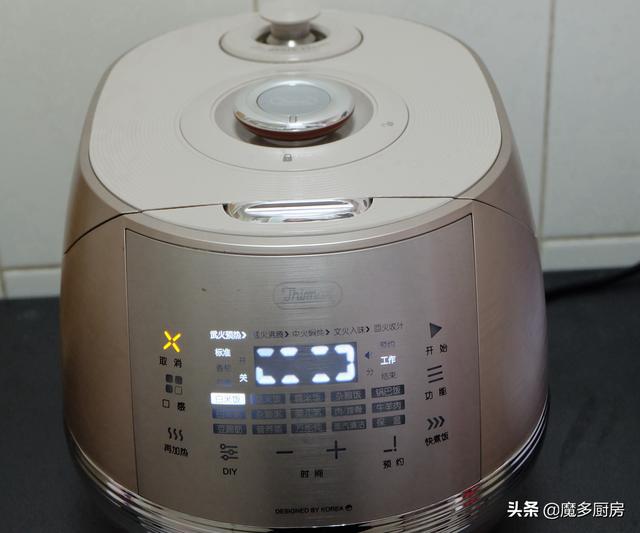 妈妈尝试新食谱，30分钟做好1汤1饭，孩子说：好吃又好玩