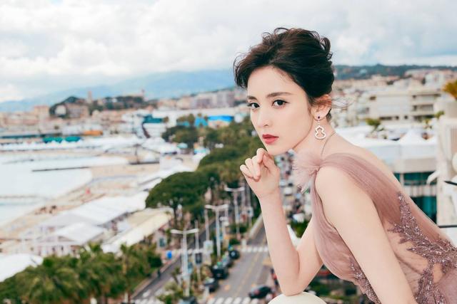 娜扎读的穷哈是谁（娜扎穷哈翻译正确怎么读）