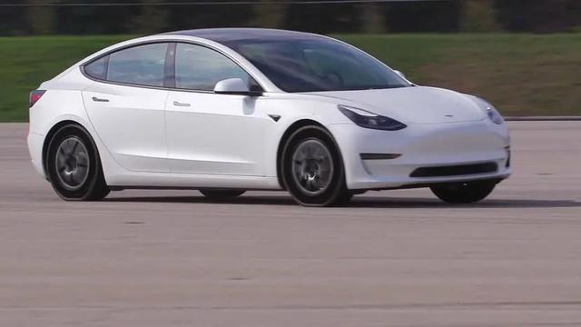 不用打气、不会爆胎：固特异新型轮胎已成功使用于Tesla Model 3