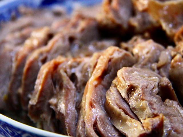 11月22日，是“小雪”节气，饮食上应该吃什么，又该如何养生呢？