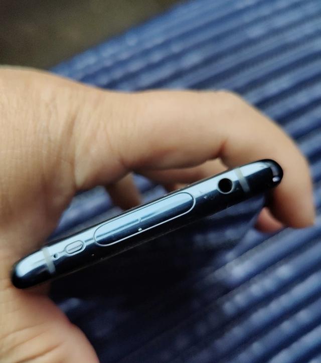 vivo 在线上销量惨淡？在线下发大财的手机？