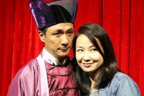 吴镇宇老婆:19年不做家务，十指不沾阳春水，做吴镇宇妻子，就是人生赢家