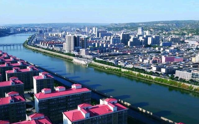 西部第一强县：人均GDP超过北上广深，自然环境却很恶劣