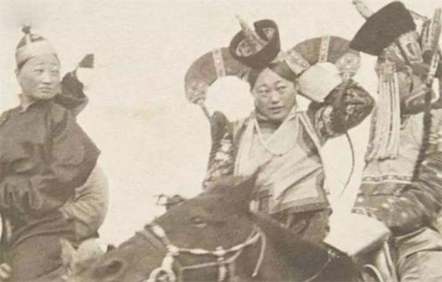 1950年蒙古还生活着一群清朝遗民：什么，大清亡了？
