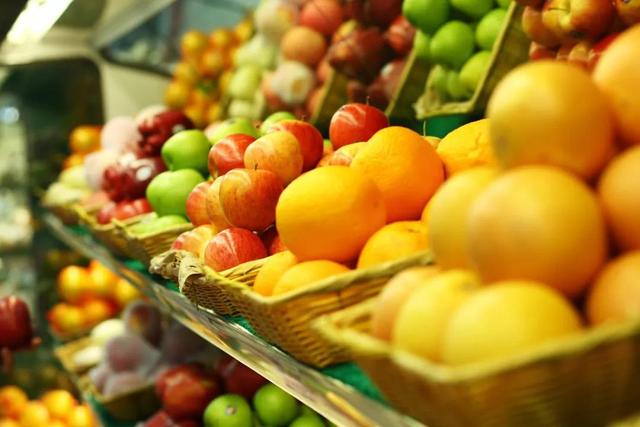 过50岁的人，会“断崖式”衰老吗？送你5条抗衰老锦囊，要听进去