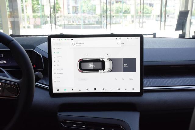 零百3.8秒，续航712km，28.1万起，详解自主高端电动车极氪001