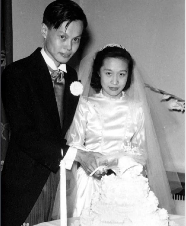 1971年杨振宁回国，称杜聿明为“杜先生”，周总理迅速纠正其错误
