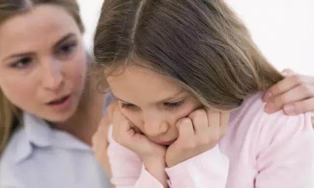 “只差49分就满分”的奶奶火了，正向鼓励对孩子来说多重要