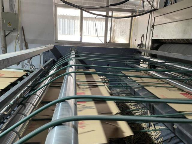 纸箱疯狂：诞生中国第一个女首富，电商一年要发百亿件