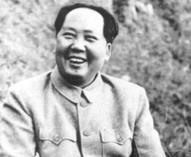 章含之為喬冠華守寡25年 寫了4本書懷念他 為何不願與他合葬 中國熱點
