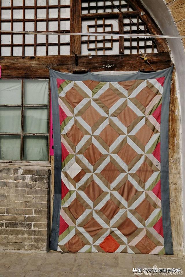 陕北门帘图案(陕西窑洞拼布门帘大全)