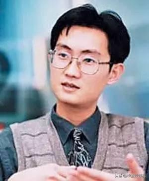 两次错失首富，让贵人近乎破产，雷军是如何走到现在的？