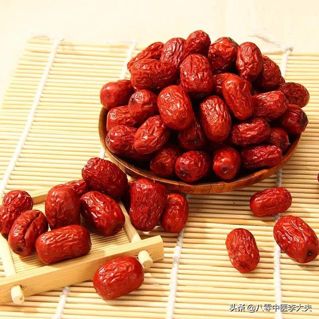 手脚冰凉，生冻疮，怕风怕冷，浑身窜着疼？7味中药帮你解除痛苦