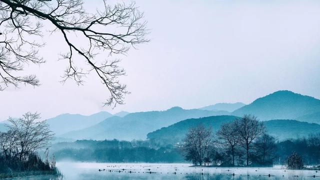 陆游的名作有很多请再写出一首他的诗「陆游的简介」