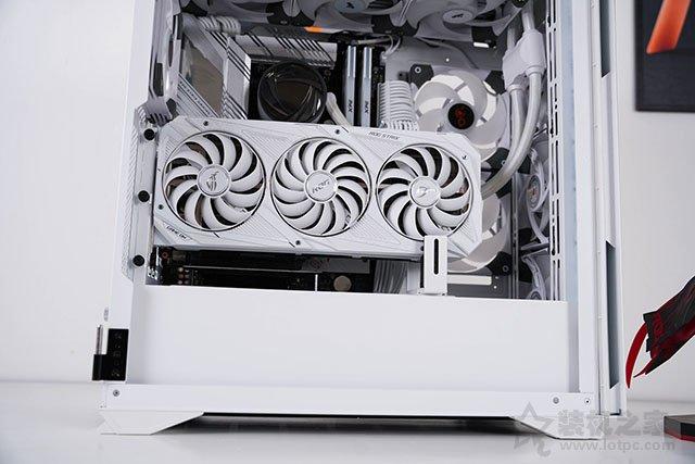 高顏值雪武戰姬純白主題，i7 11700K配RTX3070水冷主機方案