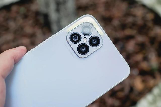 盘点发布至今差评众多的手机（2）