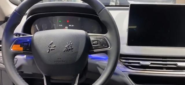 红旗又亲民了，5米的车长才卖24万，堪比宝马5系，可惜买不到