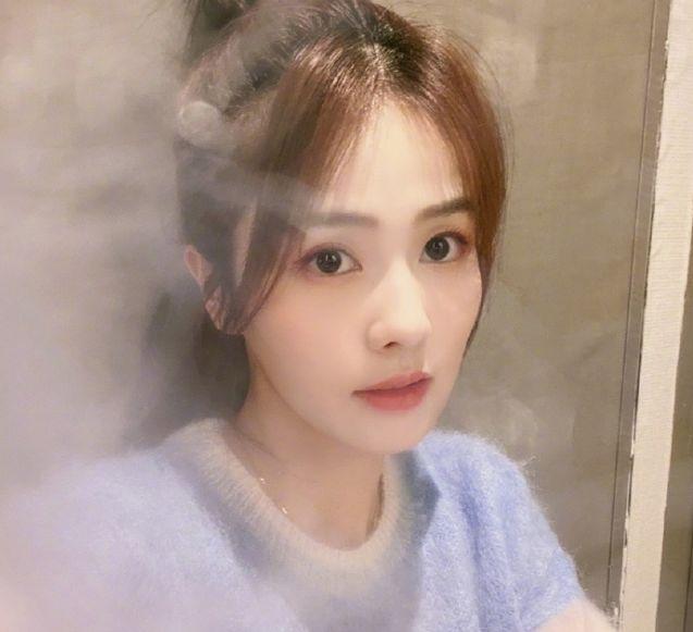 白鹿上学时的照片(白鹿学生时期照片)