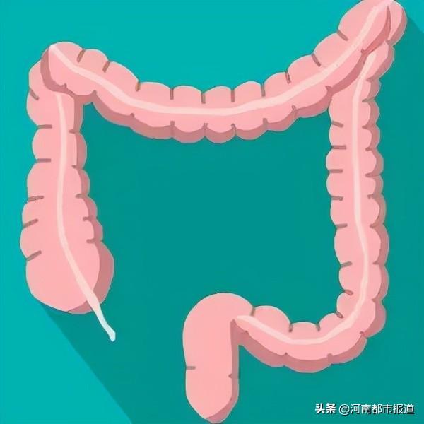 宝宝一周不拉一次“臭臭”，竟因肠子长得太长