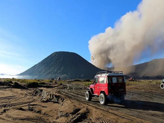 一起走進婆羅摩火山 熱點訊息網