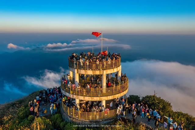 粤东第一高峰铜鼓峰雪景(粤东第一峰梅州铜鼓峰)-锐牛沃德讯息网