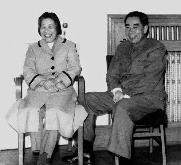 1961年，周保章给周总理夫妇拜年，看到团年饭后，他心里不是滋味