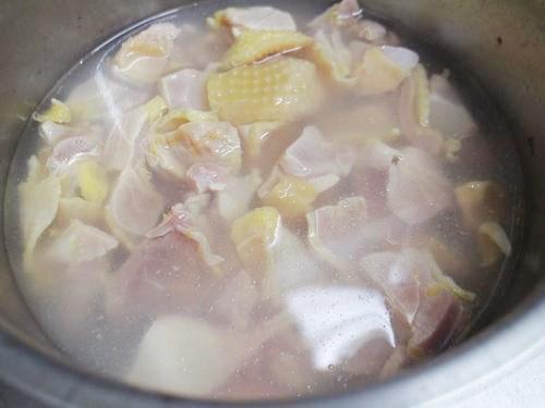 香菇鸡汤 香菇鸡汤（香菇鸡汤的功效与作用） 美食