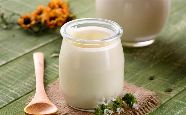 孩子喝牛奶，选“盒装”还是“袋装”？这些区别宝妈要早点了解