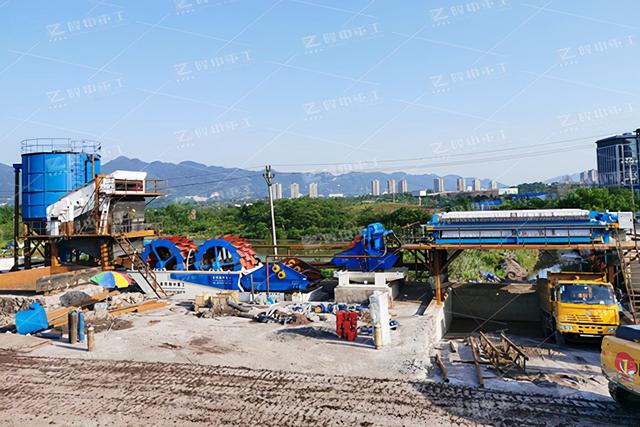 关于链斗洗砂机怎样润滑和密封的信息