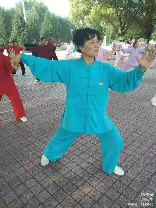 走进紫晨广场：文/李生财，图/郭翠枝