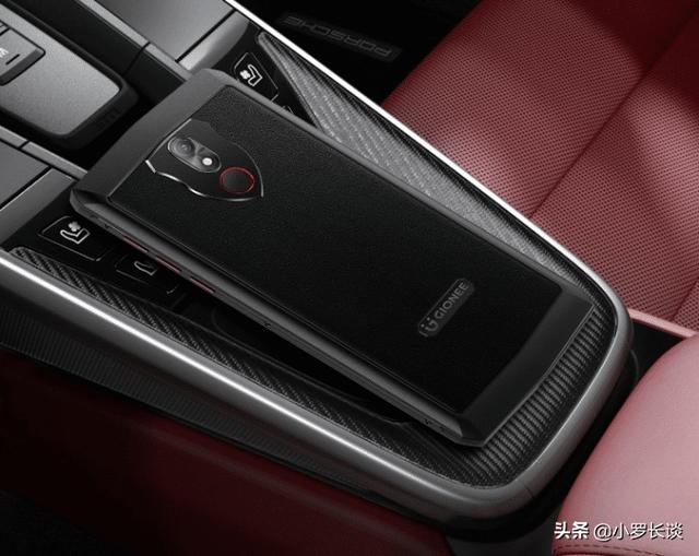 第一款10000毫安时电池国产手机开售，起步价1699元